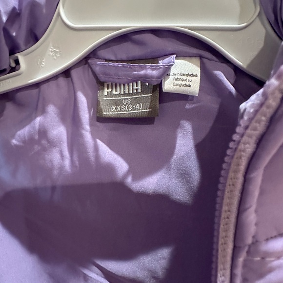 PUMA 3-4T girls lilac puffer vest - Picture 3 of 3